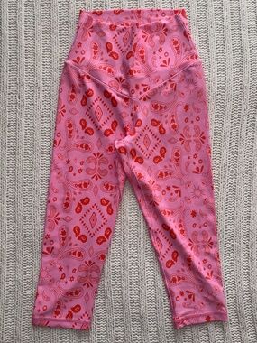 NWOT WOMEN’S AERIE REAL ME LEGGINGS SIZE XS PINK PAISLEY